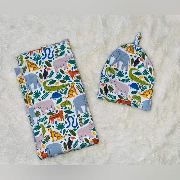 🐘🐅NWOT LS Jungle Safari Swaddle🐅🐘